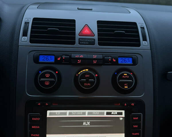 Сірий Фольксваген Туран, об'ємом двигуна 1.39 л та пробігом 182 тис. км за 7950 $, фото 42 на Automoto.ua