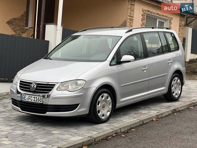 Серый Фольксваген Туран, объемом двигателя 1.6 л и пробегом 198 тыс. км за 8399 $, фото 13 на Automoto.ua