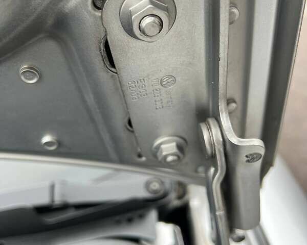 Серый Фольксваген Туран, объемом двигателя 1.6 л и пробегом 198 тыс. км за 8399 $, фото 75 на Automoto.ua