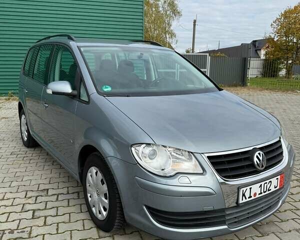 Сірий Фольксваген Туран, об'ємом двигуна 1.4 л та пробігом 202 тис. км за 6800 $, фото 9 на Automoto.ua