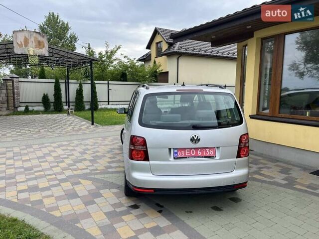 Сірий Фольксваген Туран, об'ємом двигуна 1.39 л та пробігом 204 тис. км за 7100 $, фото 4 на Automoto.ua
