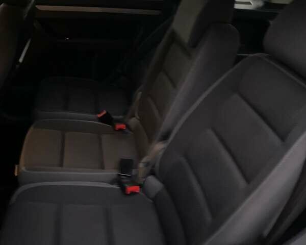 Серый Фольксваген Туран, объемом двигателя 1.4 л и пробегом 174 тыс. км за 6800 $, фото 14 на Automoto.ua