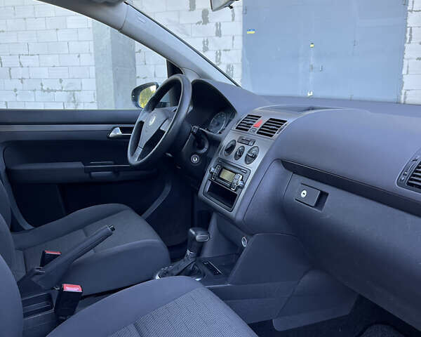 Сірий Фольксваген Туран, об'ємом двигуна 1.4 л та пробігом 173 тис. км за 7300 $, фото 16 на Automoto.ua