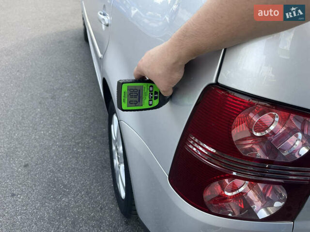 Серый Фольксваген Туран, объемом двигателя 1.4 л и пробегом 179 тыс. км за 8500 $, фото 48 на Automoto.ua