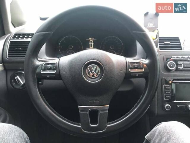 Сірий Фольксваген Туран, об'ємом двигуна 1.6 л та пробігом 265 тис. км за 9990 $, фото 14 на Automoto.ua