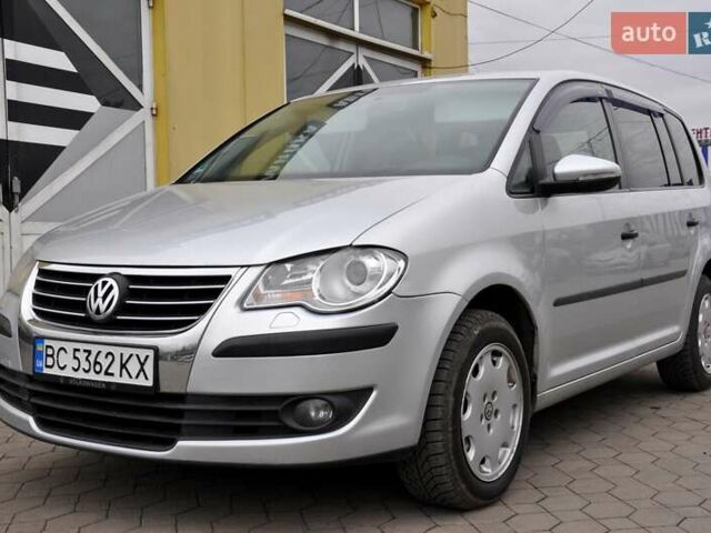 Сірий Фольксваген Туран, об'ємом двигуна 1.9 л та пробігом 172 тис. км за 6999 $, фото 2 на Automoto.ua