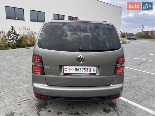 Сірий Фольксваген Туран, об'ємом двигуна 1.4 л та пробігом 135 тис. км за 6900 $, фото 4 на Automoto.ua