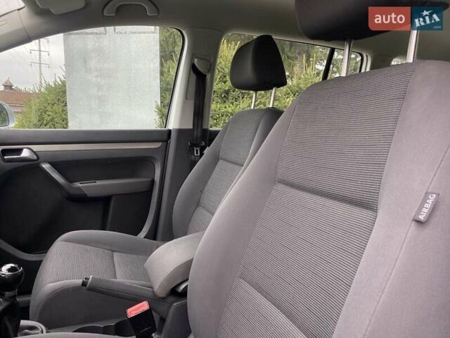 Сірий Фольксваген Туран, об'ємом двигуна 1.4 л та пробігом 175 тис. км за 6800 $, фото 7 на Automoto.ua