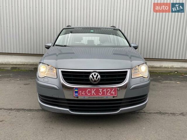 Серый Фольксваген Туран, объемом двигателя 1.4 л и пробегом 220 тыс. км за 7900 $, фото 24 на Automoto.ua