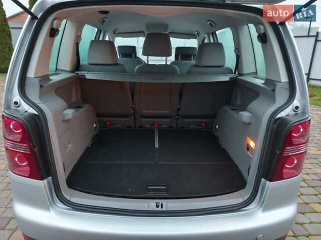 Серый Фольксваген Туран, объемом двигателя 1.4 л и пробегом 270 тыс. км за 6500 $, фото 11 на Automoto.ua