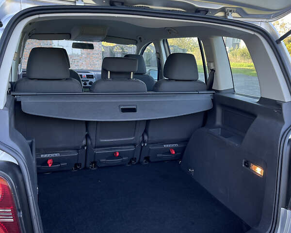 Сірий Фольксваген Туран, об'ємом двигуна 1.4 л та пробігом 173 тис. км за 7300 $, фото 26 на Automoto.ua