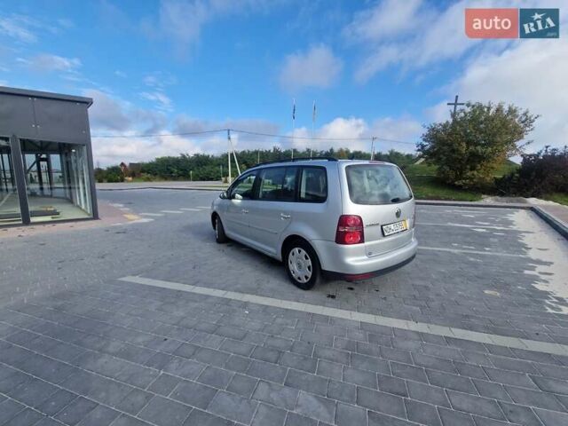 Серый Фольксваген Туран, объемом двигателя 1.4 л и пробегом 196 тыс. км за 6400 $, фото 7 на Automoto.ua