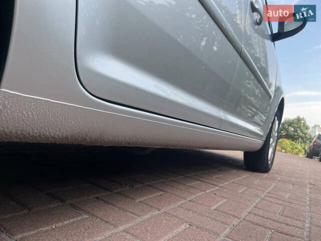 Серый Фольксваген Туран, объемом двигателя 1.4 л и пробегом 179 тыс. км за 8500 $, фото 16 на Automoto.ua