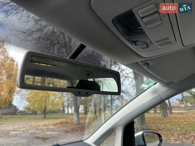 Сірий Фольксваген Туран, об'ємом двигуна 1.39 л та пробігом 216 тис. км за 8500 $, фото 35 на Automoto.ua