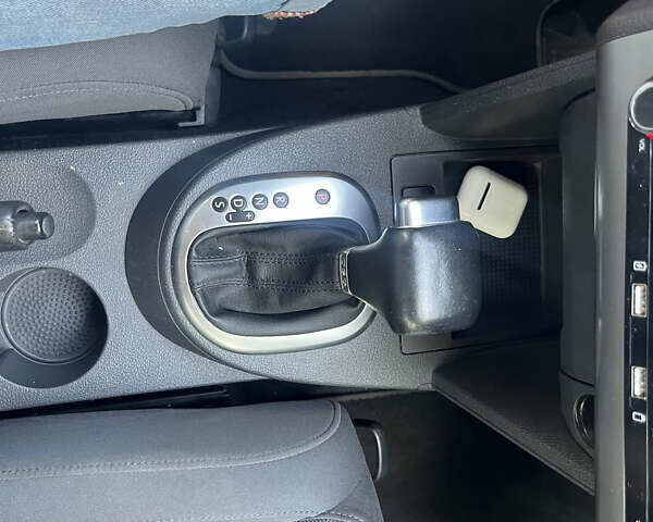 Серый Фольксваген Туран, объемом двигателя 1.4 л и пробегом 179 тыс. км за 8500 $, фото 26 на Automoto.ua