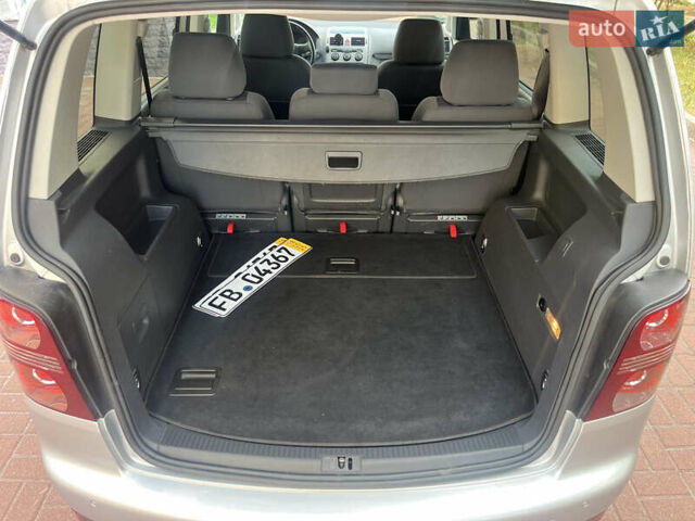 Серый Фольксваген Туран, объемом двигателя 1.4 л и пробегом 179 тыс. км за 8500 $, фото 38 на Automoto.ua