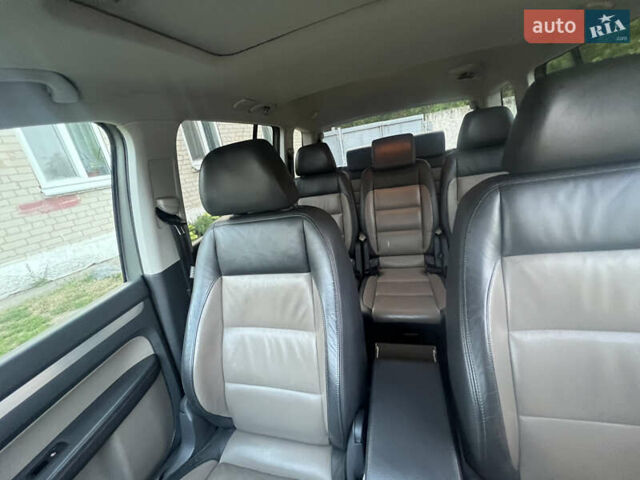 Серый Фольксваген Туран, объемом двигателя 1.97 л и пробегом 296 тыс. км за 10500 $, фото 16 на Automoto.ua