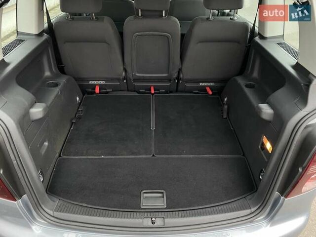 Серый Фольксваген Туран, объемом двигателя 1.4 л и пробегом 220 тыс. км за 7900 $, фото 9 на Automoto.ua