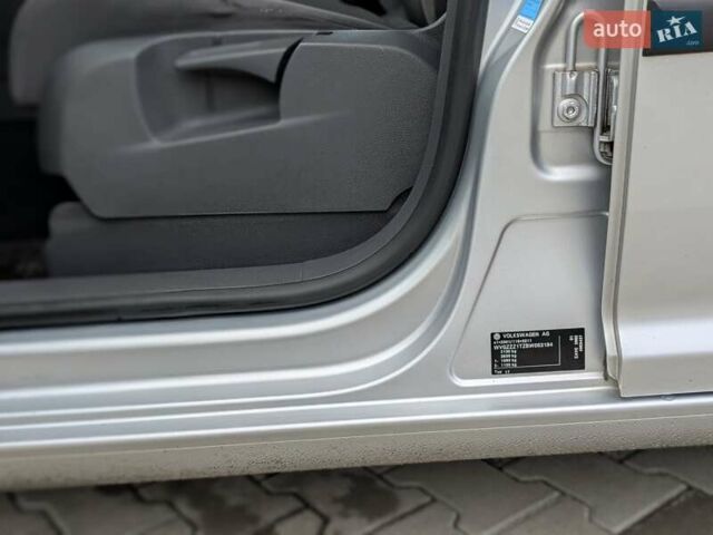 Серый Фольксваген Туран, объемом двигателя 1.4 л и пробегом 274 тыс. км за 7500 $, фото 39 на Automoto.ua