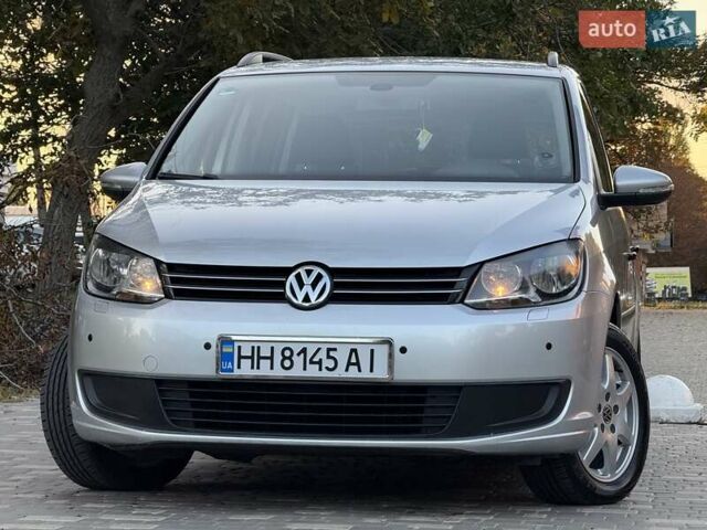 Серый Фольксваген Туран, объемом двигателя 1.4 л и пробегом 167 тыс. км за 9999 $, фото 11 на Automoto.ua