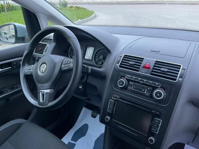Сірий Фольксваген Туран, об'ємом двигуна 1.4 л та пробігом 230 тис. км за 8800 $, фото 6 на Automoto.ua