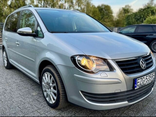 Сірий Фольксваген Туран, об'ємом двигуна 2 л та пробігом 226 тис. км за 4800 $, фото 11 на Automoto.ua