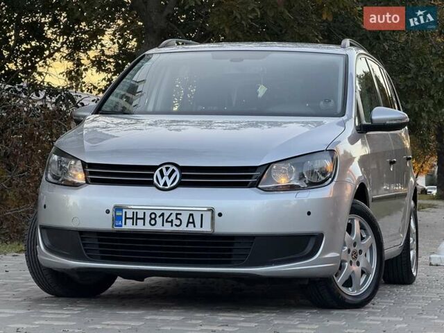 Серый Фольксваген Туран, объемом двигателя 1.4 л и пробегом 167 тыс. км за 9999 $, фото 9 на Automoto.ua