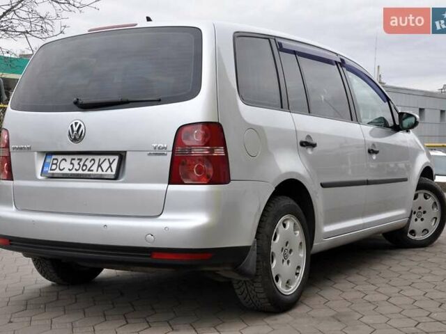 Сірий Фольксваген Туран, об'ємом двигуна 1.9 л та пробігом 172 тис. км за 6999 $, фото 31 на Automoto.ua