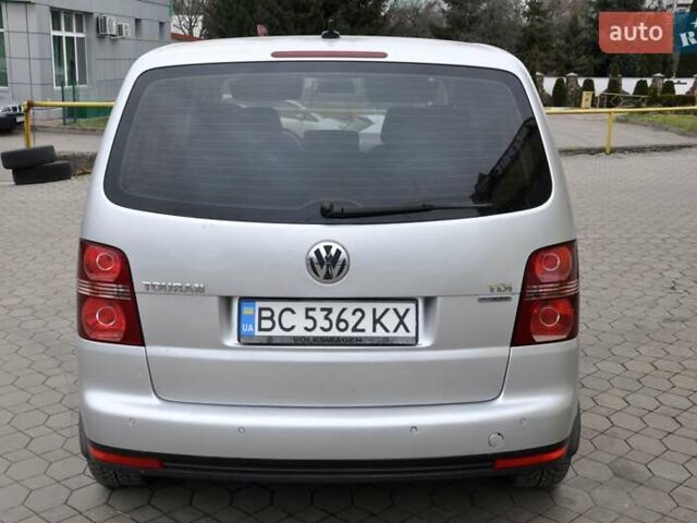 Сірий Фольксваген Туран, об'ємом двигуна 1.9 л та пробігом 172 тис. км за 6999 $, фото 9 на Automoto.ua