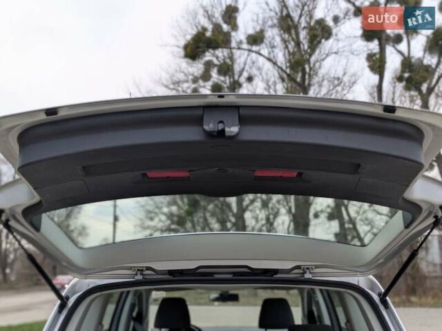 Серый Фольксваген Туран, объемом двигателя 1.4 л и пробегом 274 тыс. км за 7500 $, фото 26 на Automoto.ua