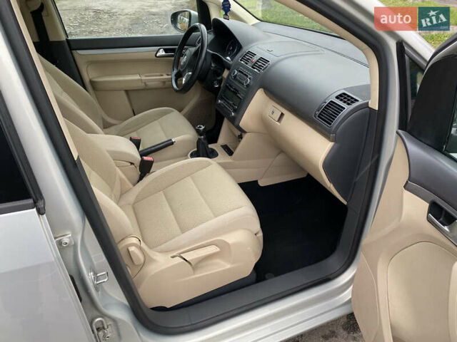 Серый Фольксваген Туран, объемом двигателя 1.39 л и пробегом 168 тыс. км за 9500 $, фото 32 на Automoto.ua