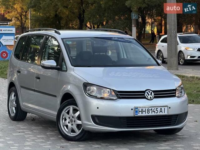 Серый Фольксваген Туран, объемом двигателя 1.4 л и пробегом 167 тыс. км за 9999 $, фото 21 на Automoto.ua
