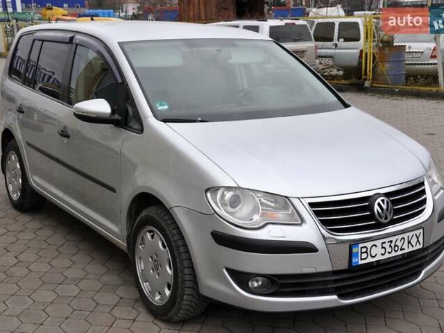 Сірий Фольксваген Туран, об'ємом двигуна 1.9 л та пробігом 172 тис. км за 6999 $, фото 5 на Automoto.ua