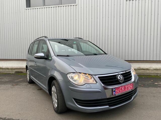 Серый Фольксваген Туран, объемом двигателя 1.4 л и пробегом 221 тыс. км за 7900 $, фото 16 на Automoto.ua