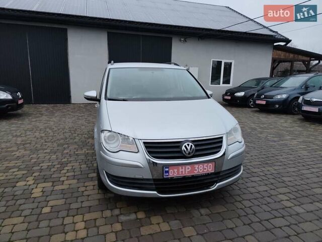 Серый Фольксваген Туран, объемом двигателя 1.4 л и пробегом 270 тыс. км за 6500 $, фото 6 на Automoto.ua