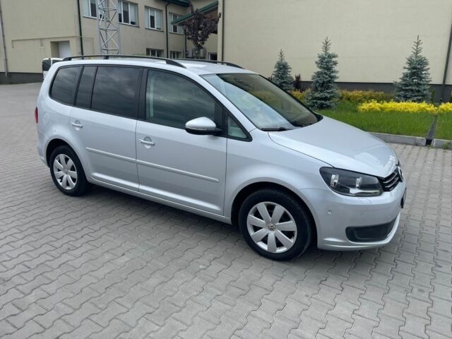Сірий Фольксваген Туран, об'ємом двигуна 1.4 л та пробігом 230 тис. км за 8800 $, фото 2 на Automoto.ua