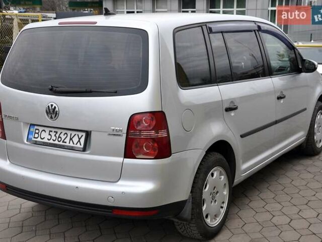 Сірий Фольксваген Туран, об'ємом двигуна 1.9 л та пробігом 172 тис. км за 6999 $, фото 7 на Automoto.ua