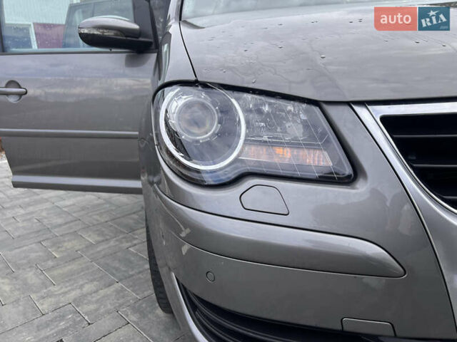 Сірий Фольксваген Туран, об'ємом двигуна 1.4 л та пробігом 135 тис. км за 6900 $, фото 7 на Automoto.ua