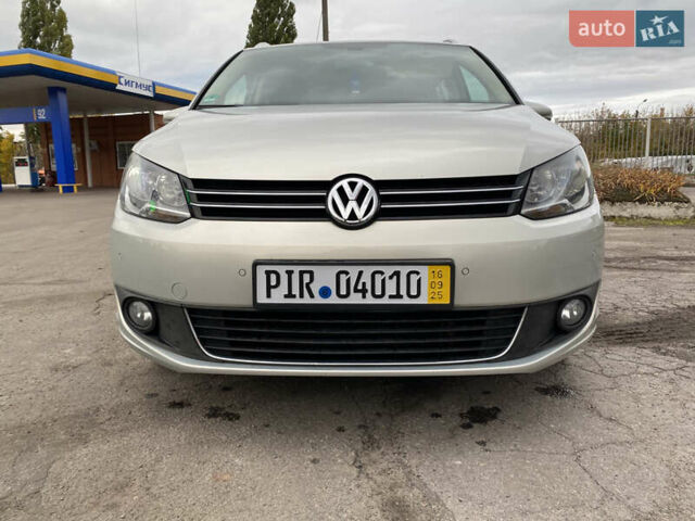 Серый Фольксваген Туран, объемом двигателя 1.39 л и пробегом 168 тыс. км за 9500 $, фото 3 на Automoto.ua
