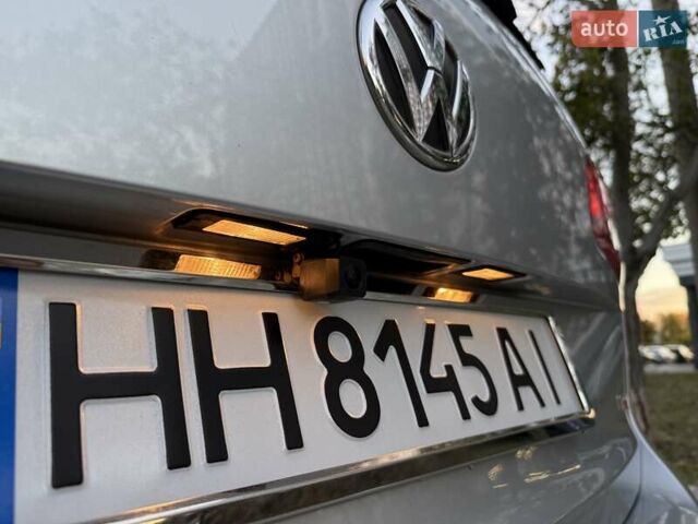 Серый Фольксваген Туран, объемом двигателя 1.4 л и пробегом 167 тыс. км за 9999 $, фото 27 на Automoto.ua