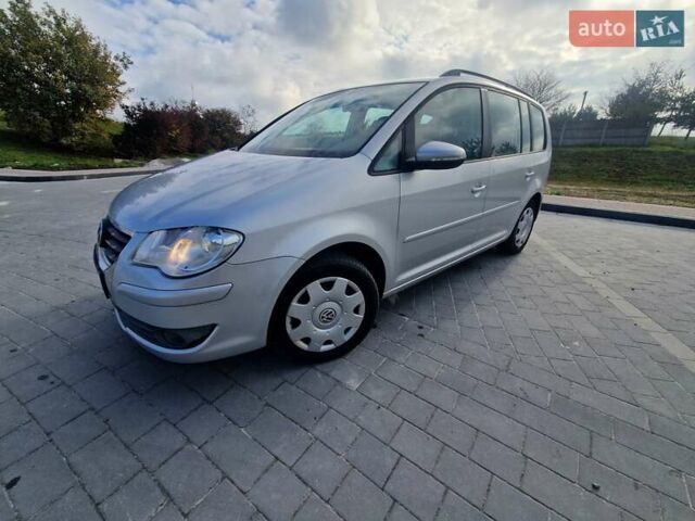 Серый Фольксваген Туран, объемом двигателя 1.4 л и пробегом 196 тыс. км за 6400 $, фото 5 на Automoto.ua