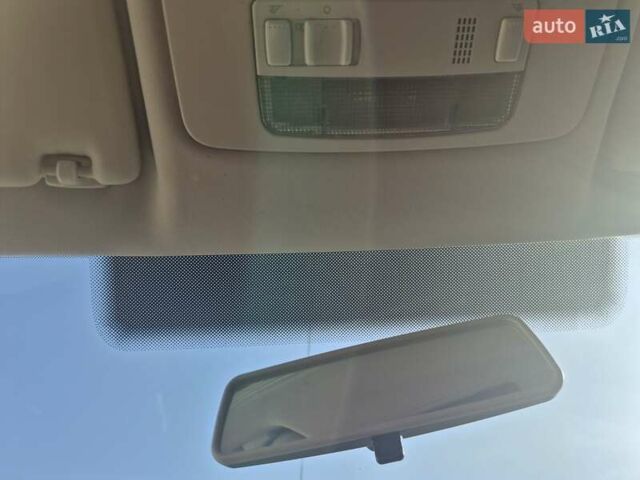 Серый Фольксваген Туран, объемом двигателя 1.9 л и пробегом 238 тыс. км за 9200 $, фото 9 на Automoto.ua