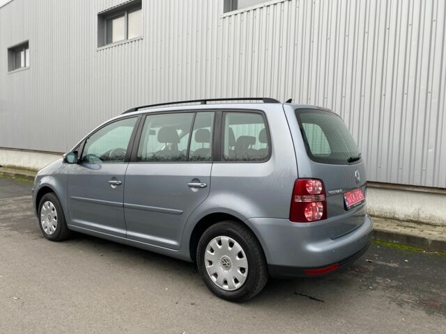 Серый Фольксваген Туран, объемом двигателя 1.4 л и пробегом 221 тыс. км за 7900 $, фото 23 на Automoto.ua