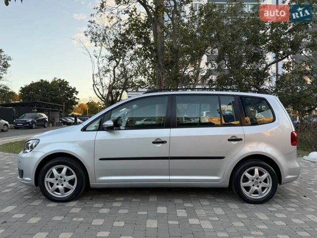 Серый Фольксваген Туран, объемом двигателя 1.4 л и пробегом 167 тыс. км за 9999 $, фото 8 на Automoto.ua