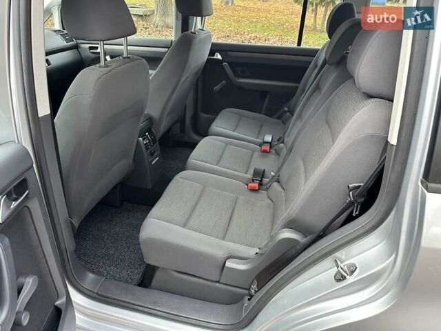 Сірий Фольксваген Туран, об'ємом двигуна 1.39 л та пробігом 216 тис. км за 8500 $, фото 22 на Automoto.ua