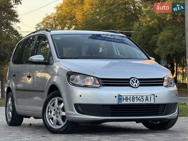Серый Фольксваген Туран, объемом двигателя 1.4 л и пробегом 167 тыс. км за 9999 $, фото 22 на Automoto.ua