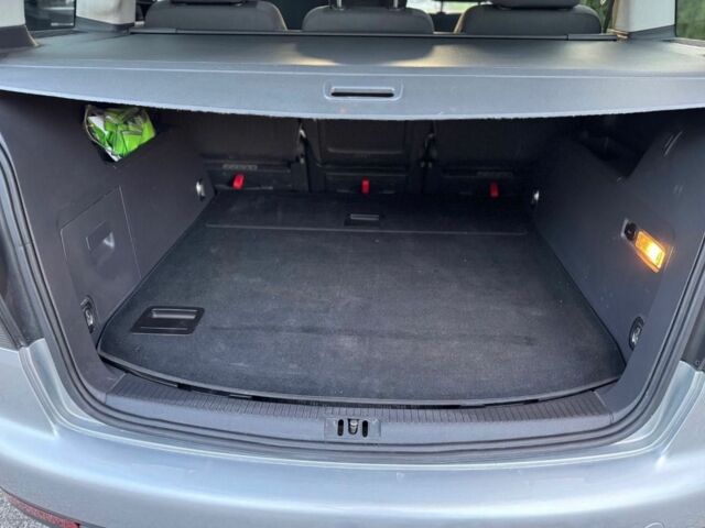 Сірий Фольксваген Туран, об'ємом двигуна 2 л та пробігом 226 тис. км за 4800 $, фото 19 на Automoto.ua