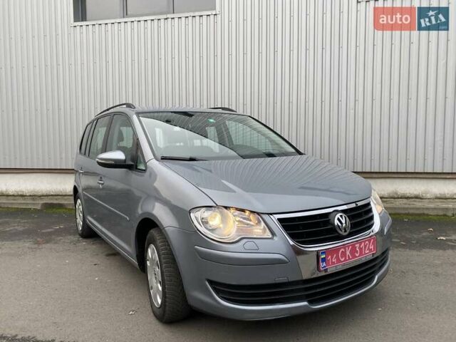 Серый Фольксваген Туран, объемом двигателя 1.4 л и пробегом 220 тыс. км за 7900 $, фото 16 на Automoto.ua