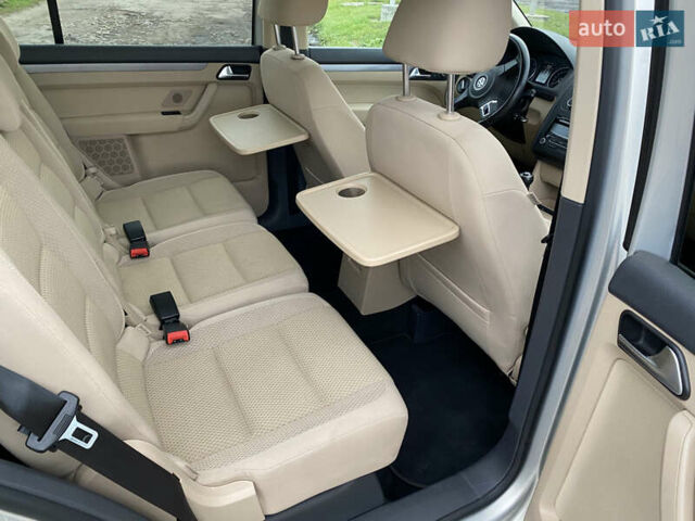 Серый Фольксваген Туран, объемом двигателя 1.39 л и пробегом 168 тыс. км за 9500 $, фото 47 на Automoto.ua