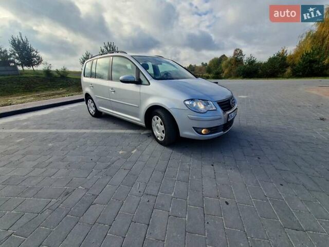 Серый Фольксваген Туран, объемом двигателя 1.4 л и пробегом 196 тыс. км за 6400 $, фото 15 на Automoto.ua